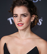 emma_watson_2017_mar_batb_la_premiere_332.jpg