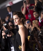 emma_watson_2017_mar_batb_la_premiere_445.jpg