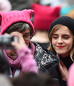 emma_watson_2017_womens_march_on_washington_10.jpg