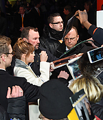 emma_watson_colonia_berlin_premiere_67.jpg