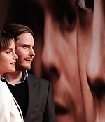 emma_watson_colonia_berlin_premiere_71.jpg